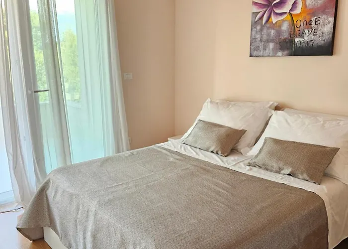 Tonka Apartment *